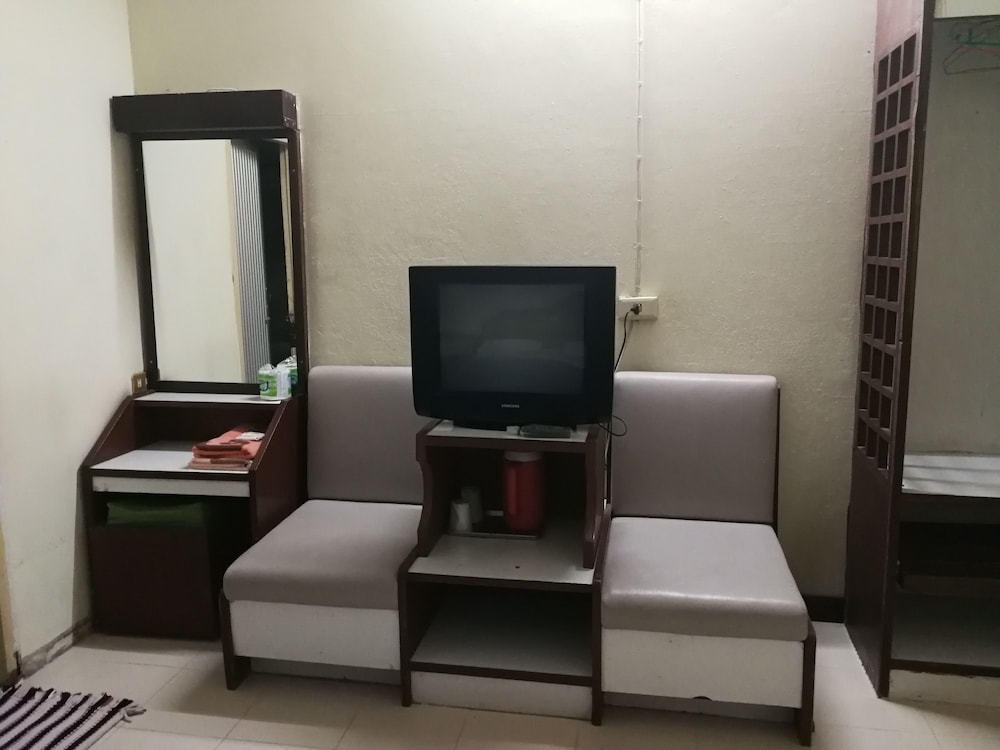 Standard Room with Air Condition (Big Single Bed) photo 3