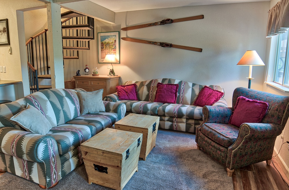 Exclusive Apartment, 2 Bedrooms, Fireplace