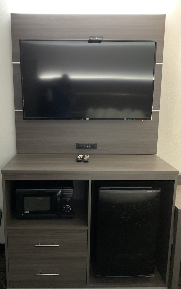 Suite, 2 Queen Beds - Photo 4