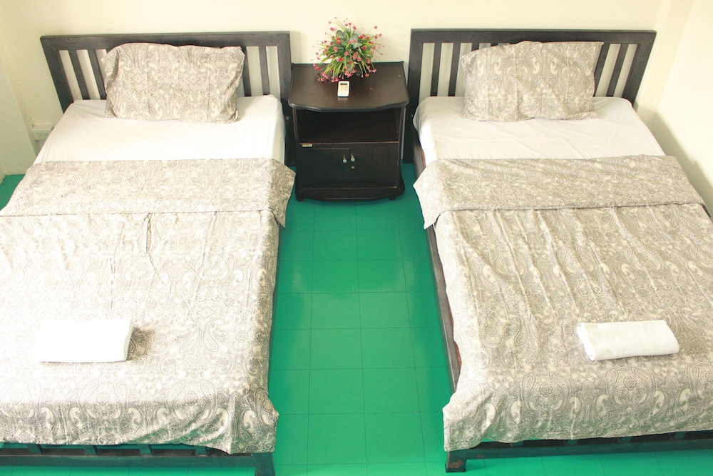 Standard Room, 2 Twin Beds, Non Smoking photo 2