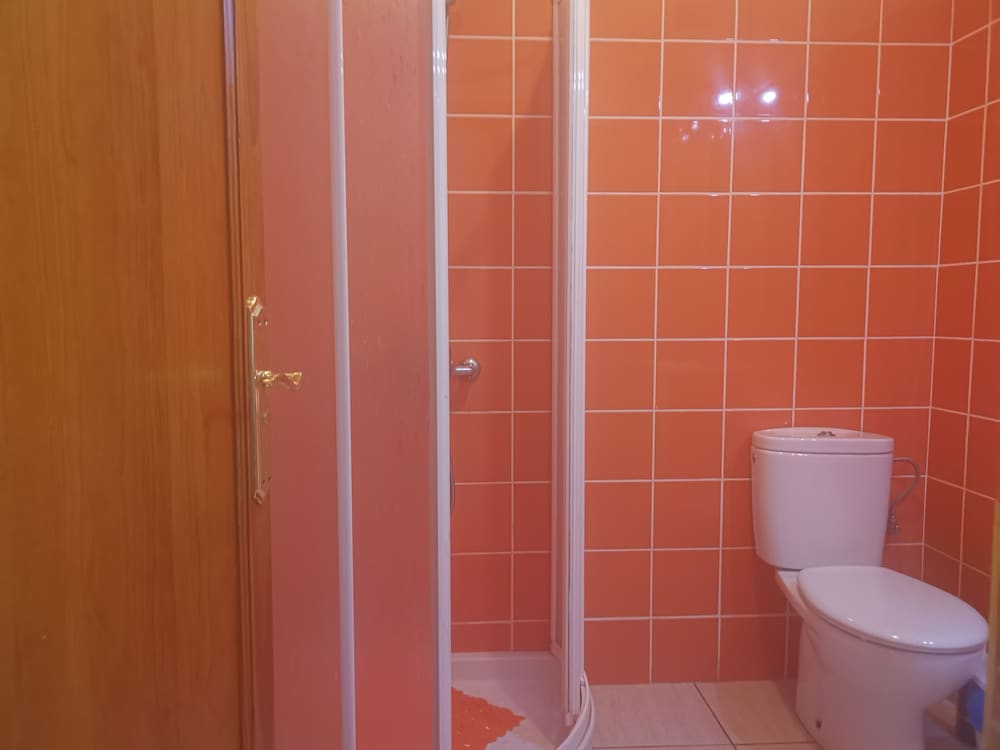 Doramas Private Room 1 wifi free shared toilet (una cama de 90 por 200 individuales)CON VISTA photo 2