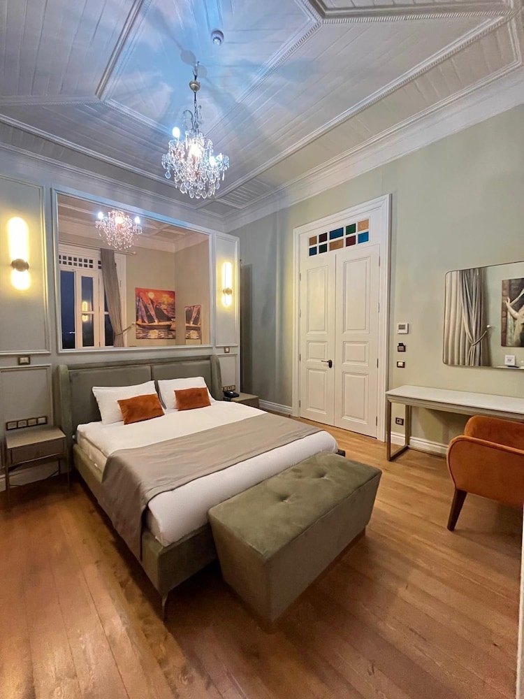 Deluxe Room, 1 Double Bed, Balcony - Photo 1