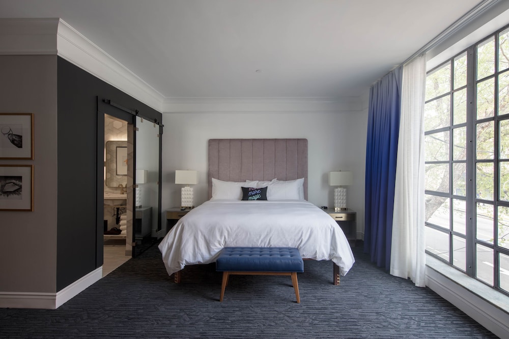 Unicorn Suite photo 2