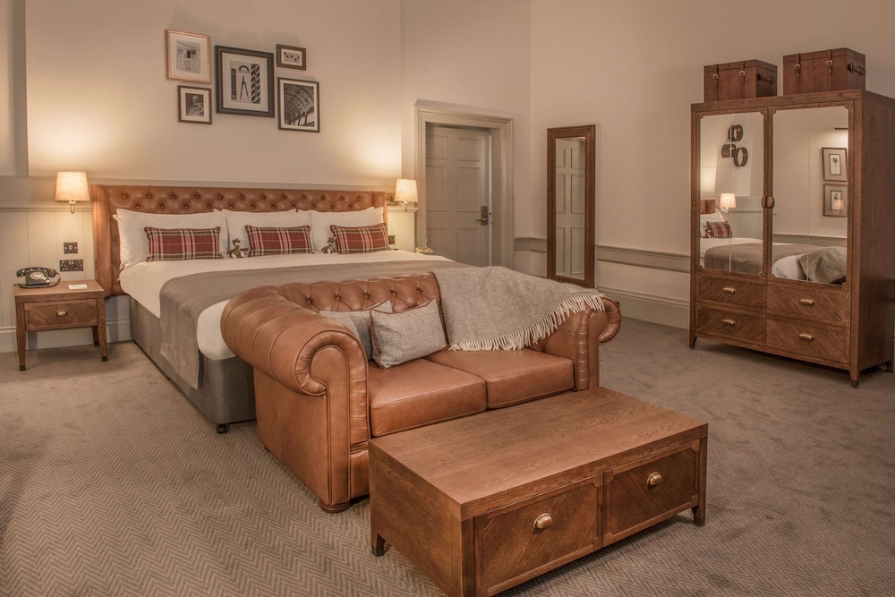 Suite - Photo 2