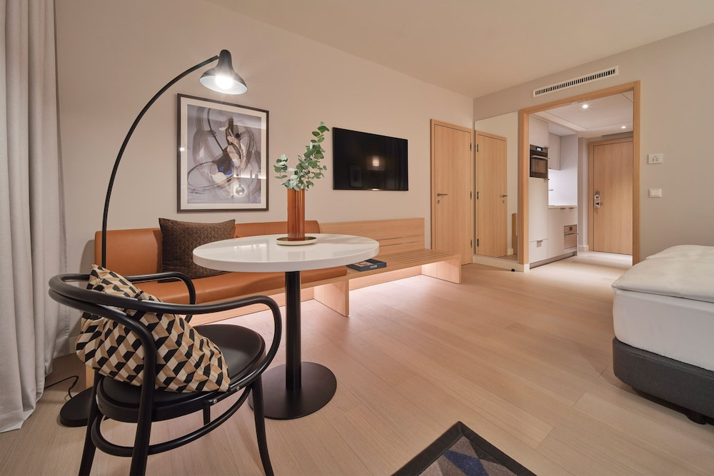 Apartment, 2 Bedrooms, Connecting Rooms