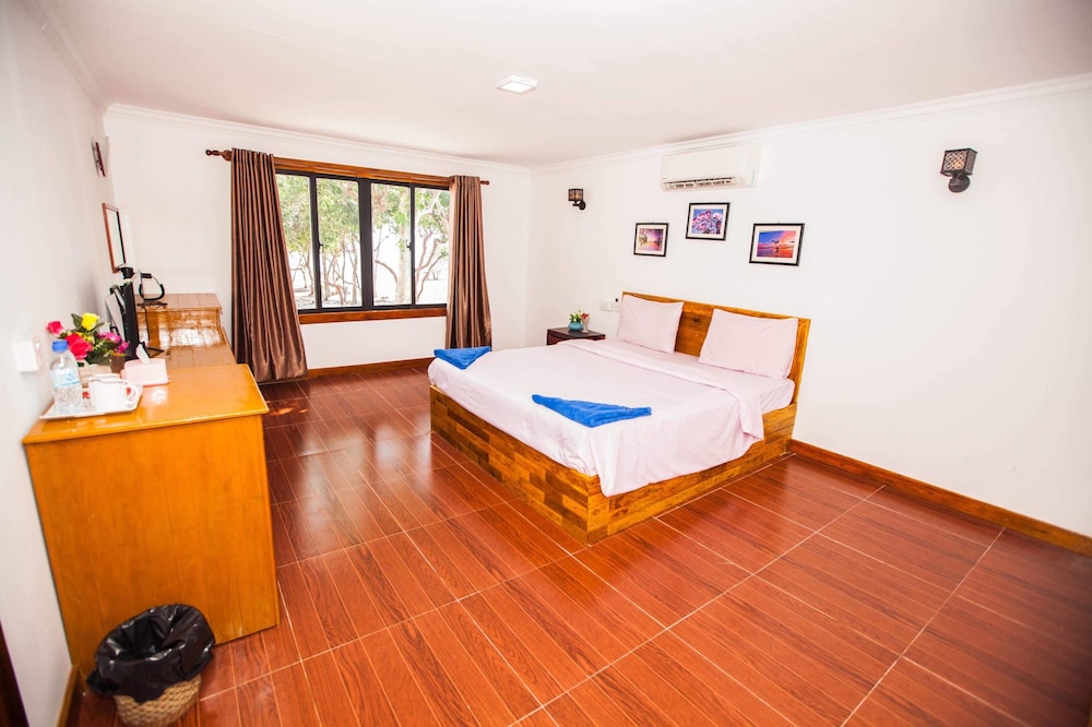Deluxe Bungalow, 1 Queen Bed, Sea View photo 1