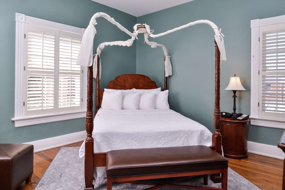 Room, 1 Queen Bed, Non Smoking (Historic)