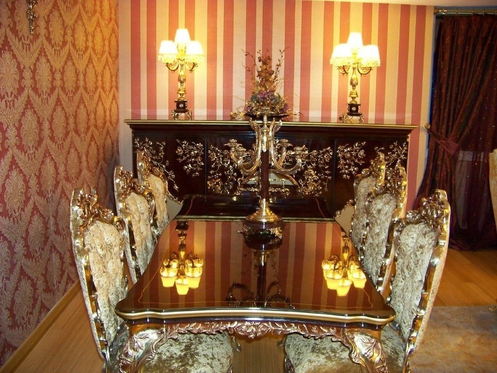 Presidential Suite photo 3