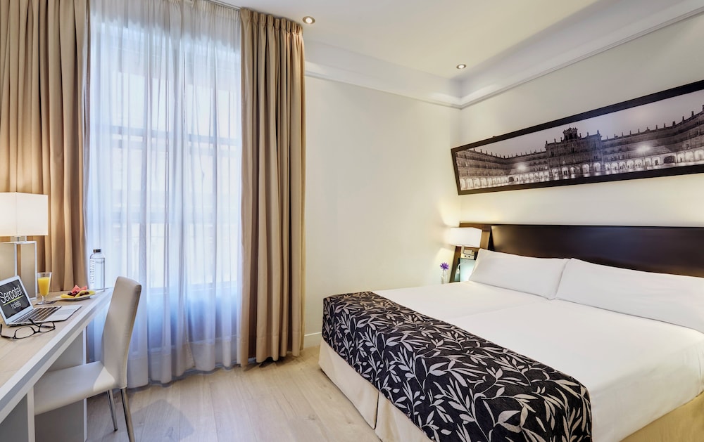 Classic Twin Room - Photo 8