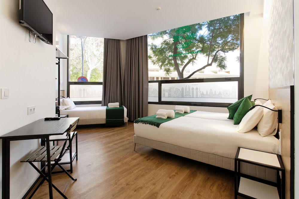 Habitación Triple Superior con Vista a la Ciudad