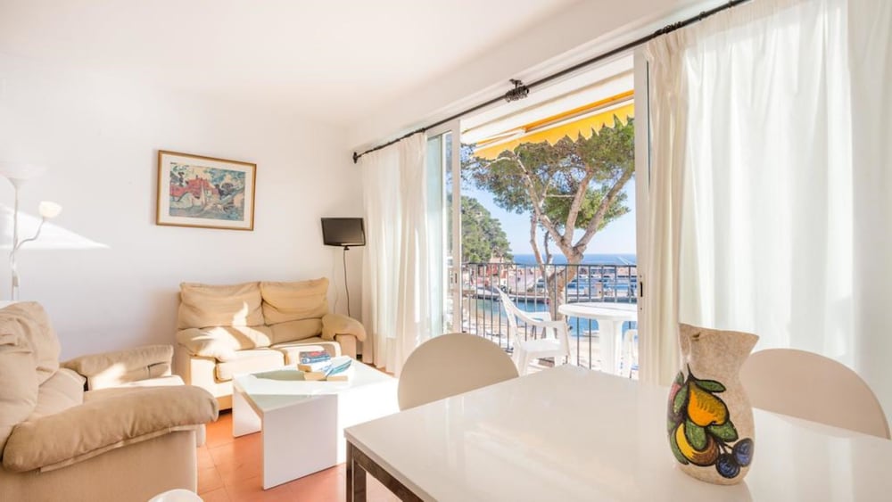 Apartamento familiar, 3 habitaciones, vista a la montaña