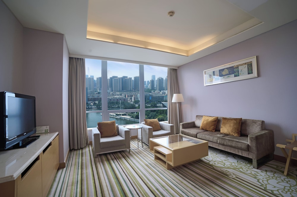 Suite, 1 Bedroom, Business Lounge Access