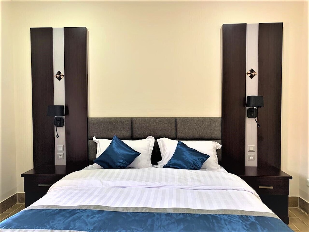 Room, 1 Bedroom photo 2
