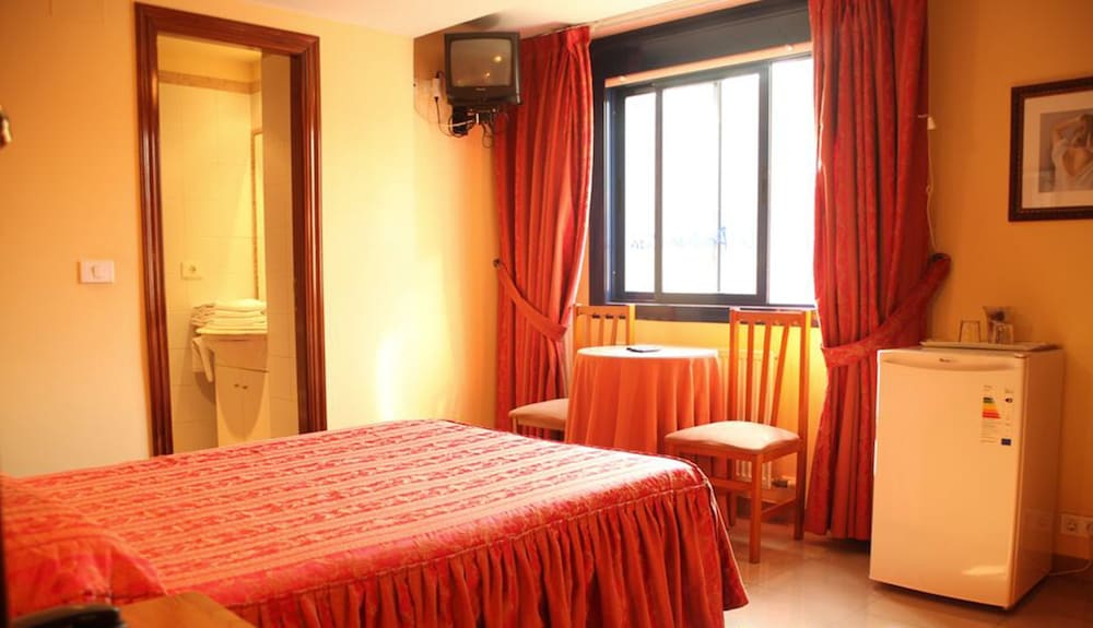 Single Room photo 2