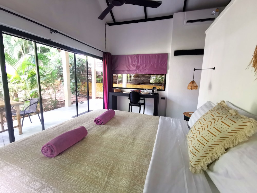 Executive Bungalow photo 1