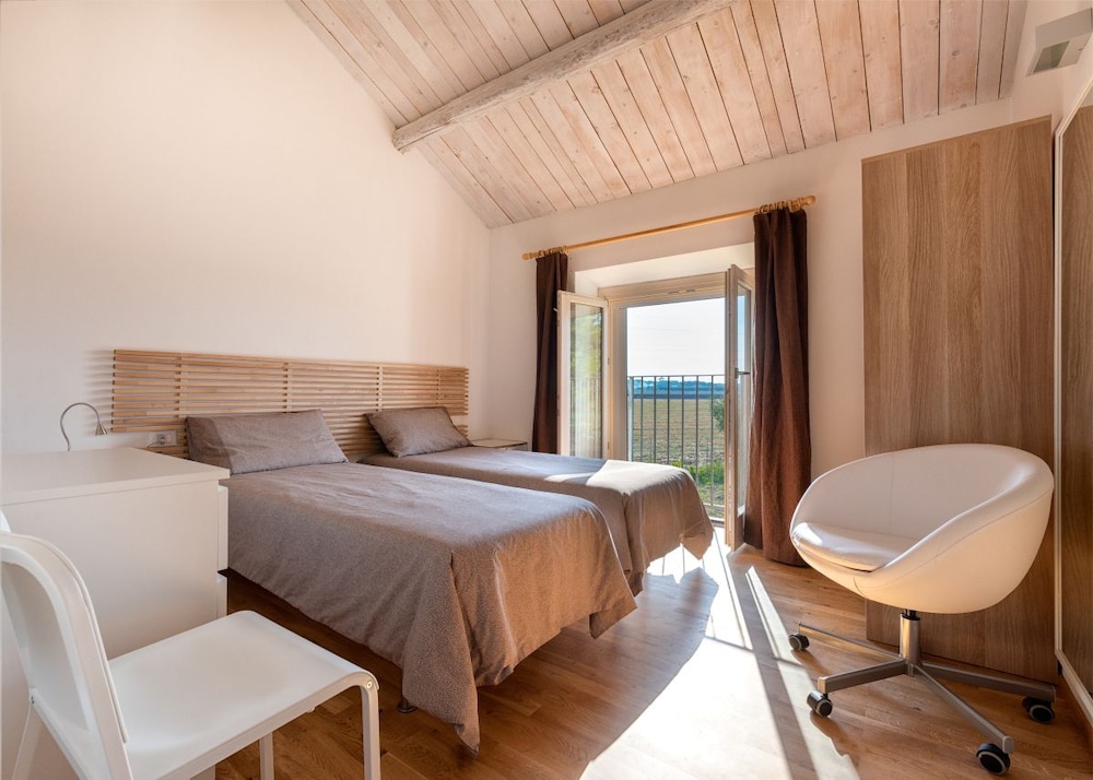 Double Room, Terrace, Lake View (Morella) photo 1