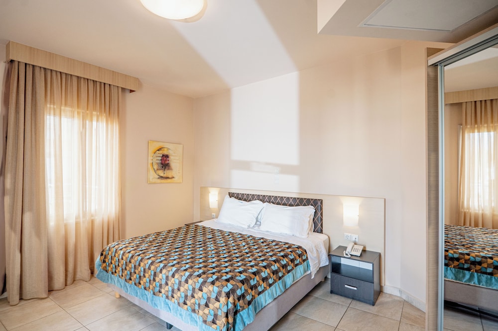Comfort Suite, 1 Bedroom, Partial Sea View photo 3