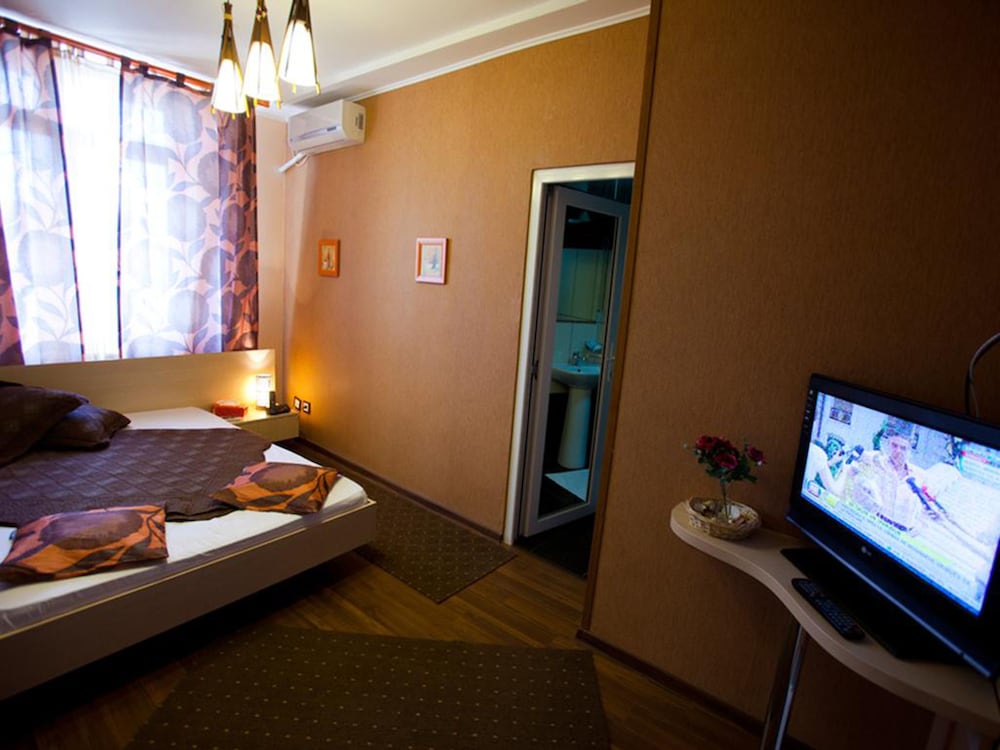 Standard Single Room, 1 Double Bed, Non Smoking photo 3