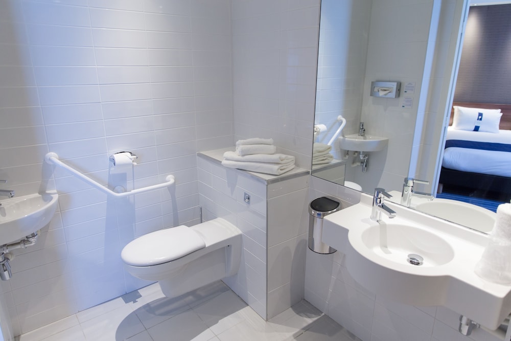 Holiday Inn Express Toulon - Est, an IHG Hotel, Photo 4