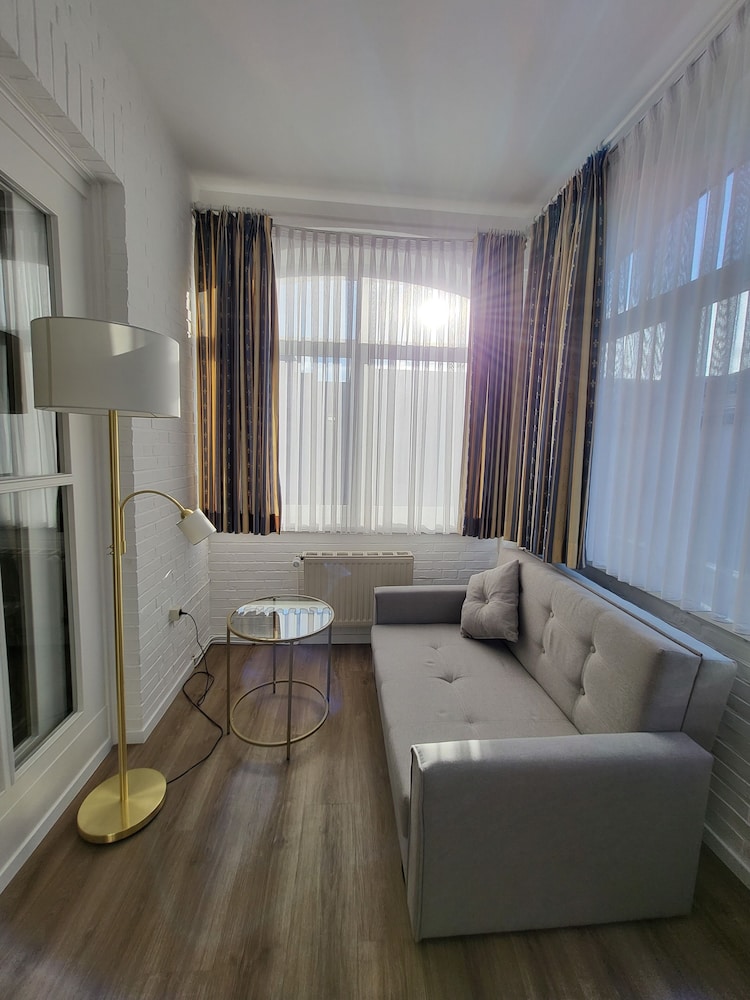Double Room - Photo 6