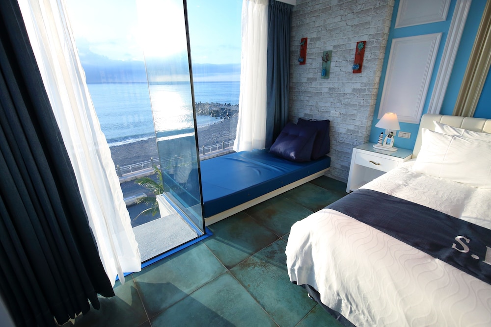 Premium Double Room, Sea View photo 2