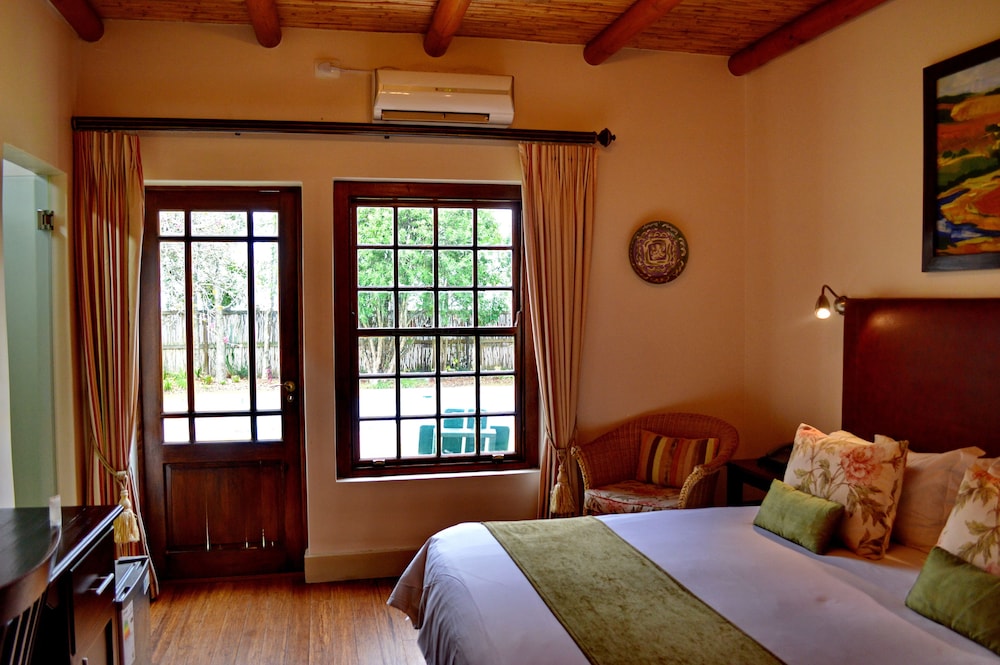 Deluxe Room - Photo 2