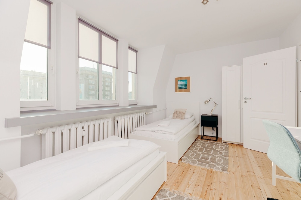 Apartment - Photo 2