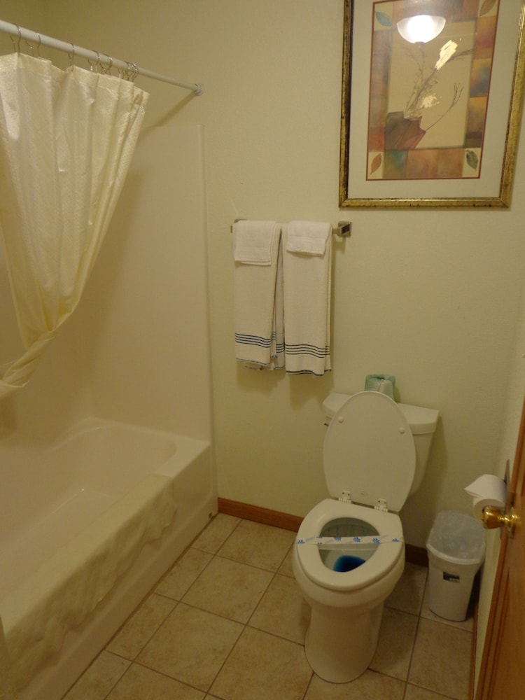 Suite, 2 Bedrooms photo 3