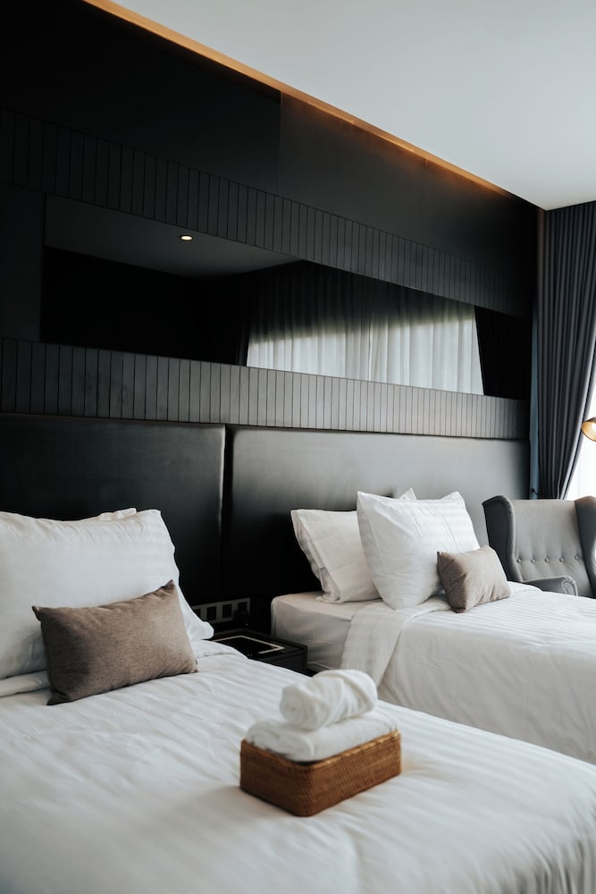 Superior Twin Room, Balcony, River View - Photo 14