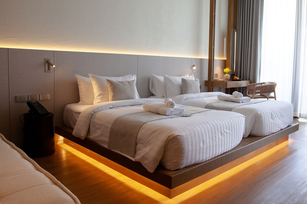 Deluxe River View Twin Bed - Photo 1