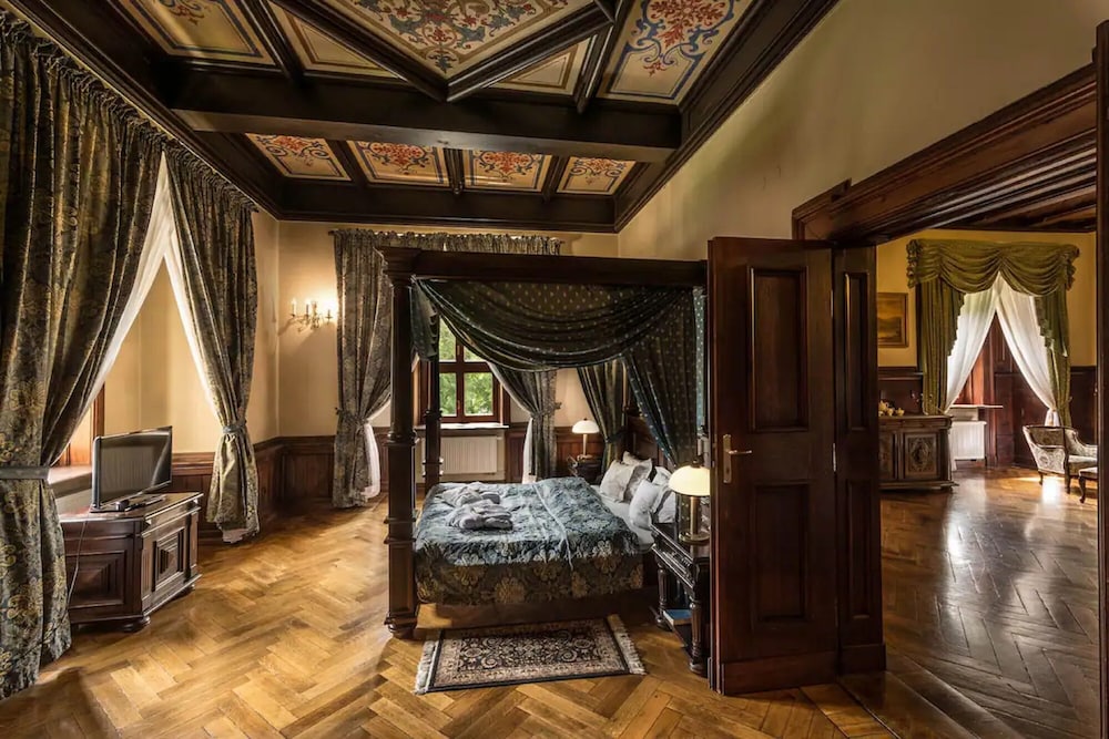 Luxury Apartment photo 2