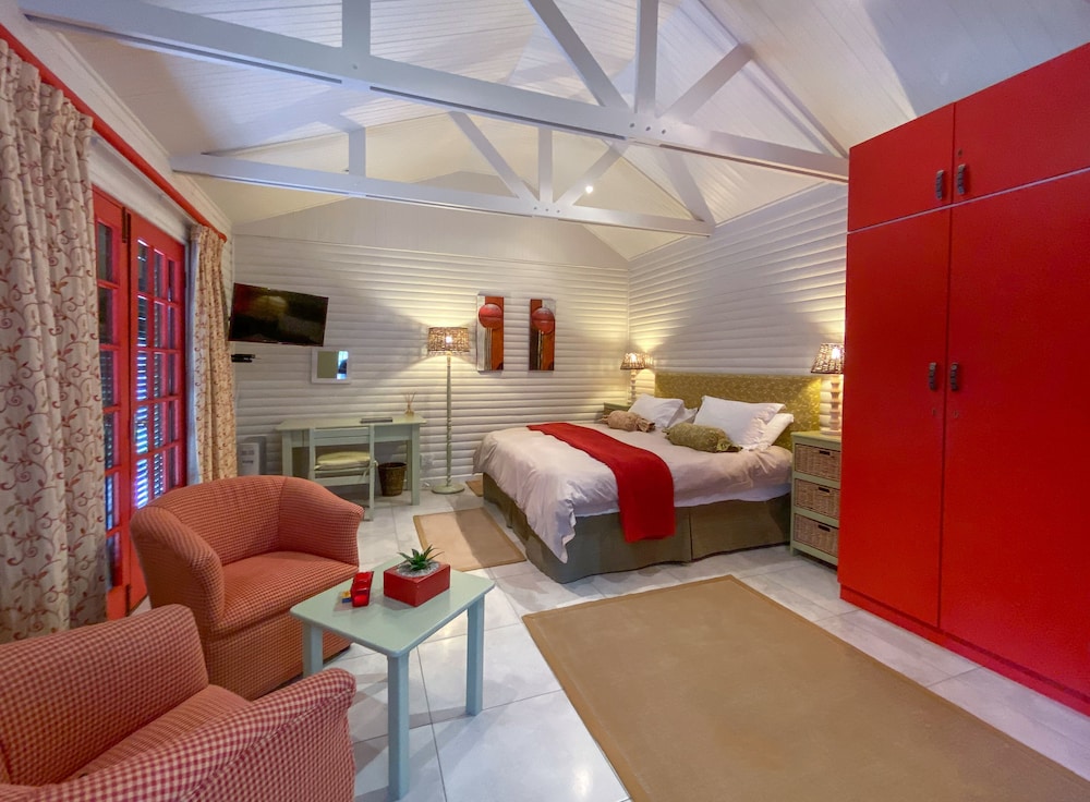 Romantic Studio Suite, 1 Bedroom, Pool View