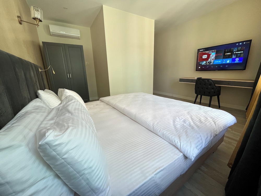 Deluxe Double Room photo 3