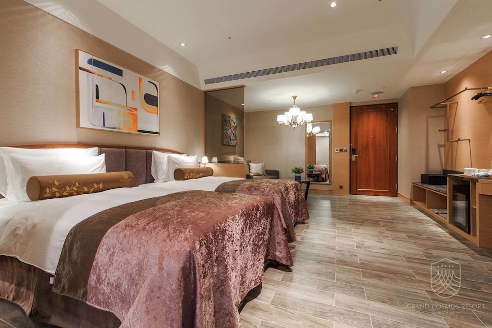 Castle Superior Twin Room photo 2