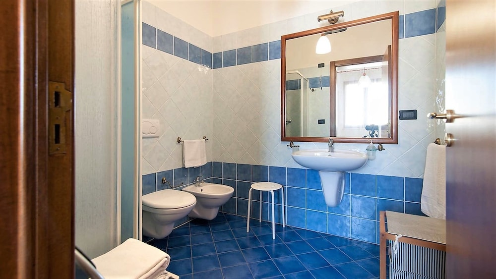 Superior Triple Room, Kitchen photo 3