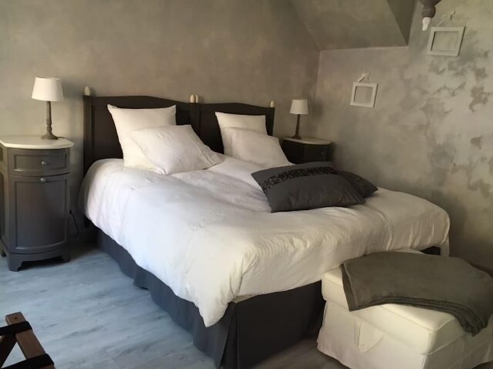 Double or Twin Room photo 1