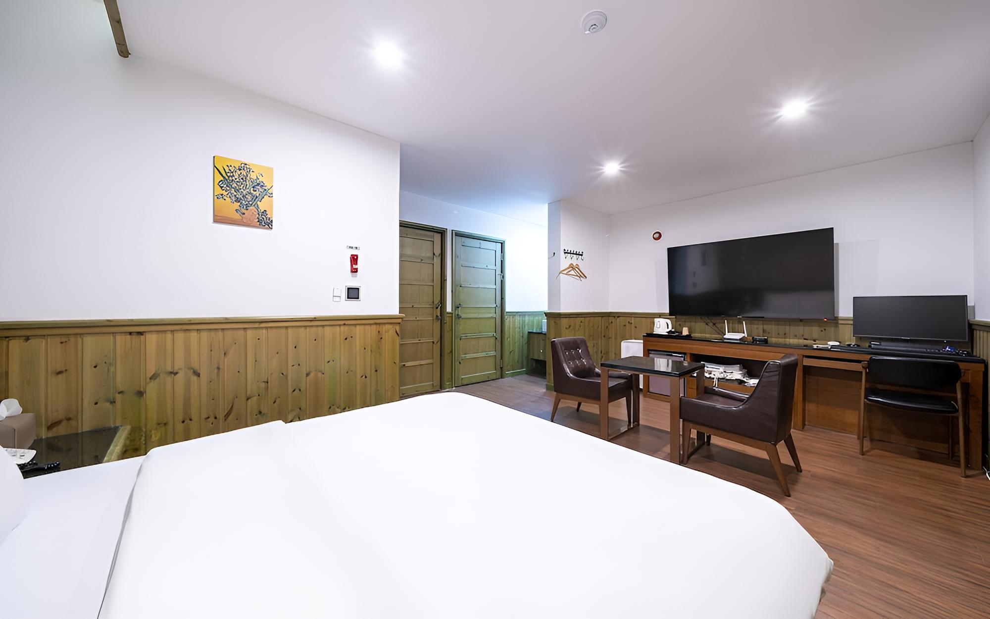 Room (Superior (Smart TV Netflix Terrace)) - Photo 5