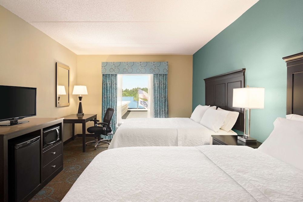 Room, 2 Queen Beds, Accessible, Non Smoking photo 2