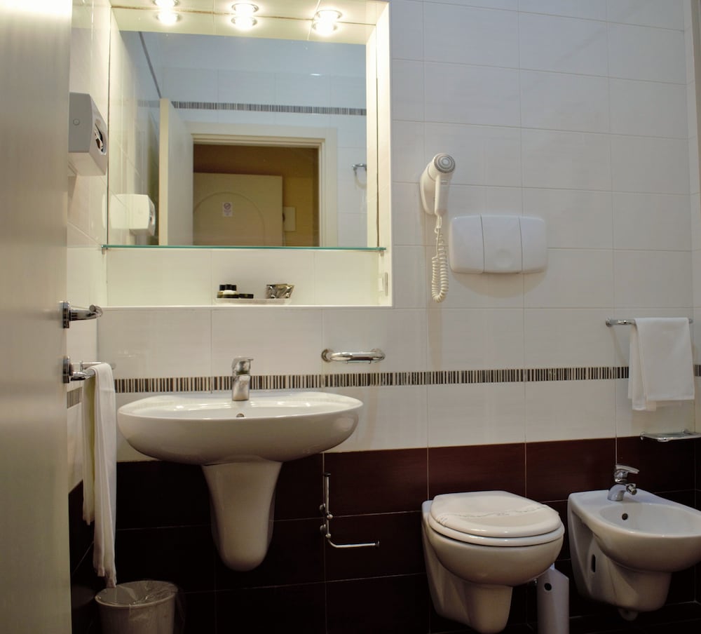 Comfort Double or Twin Room - Photo 12