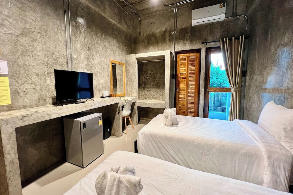 Standard Twin Room - Photo 3