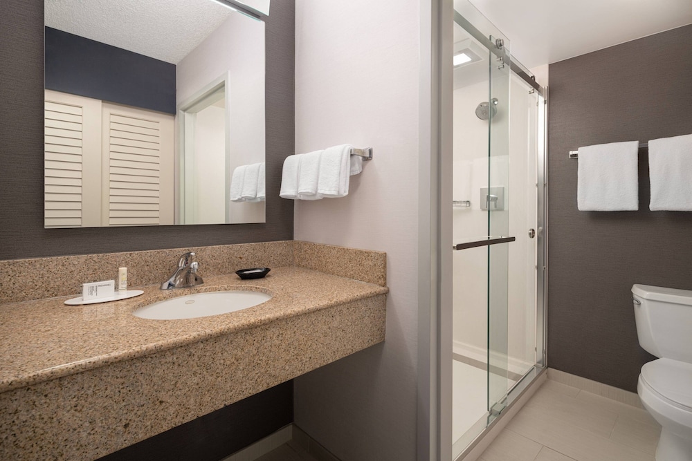Suite, Multiple Beds - Photo 6