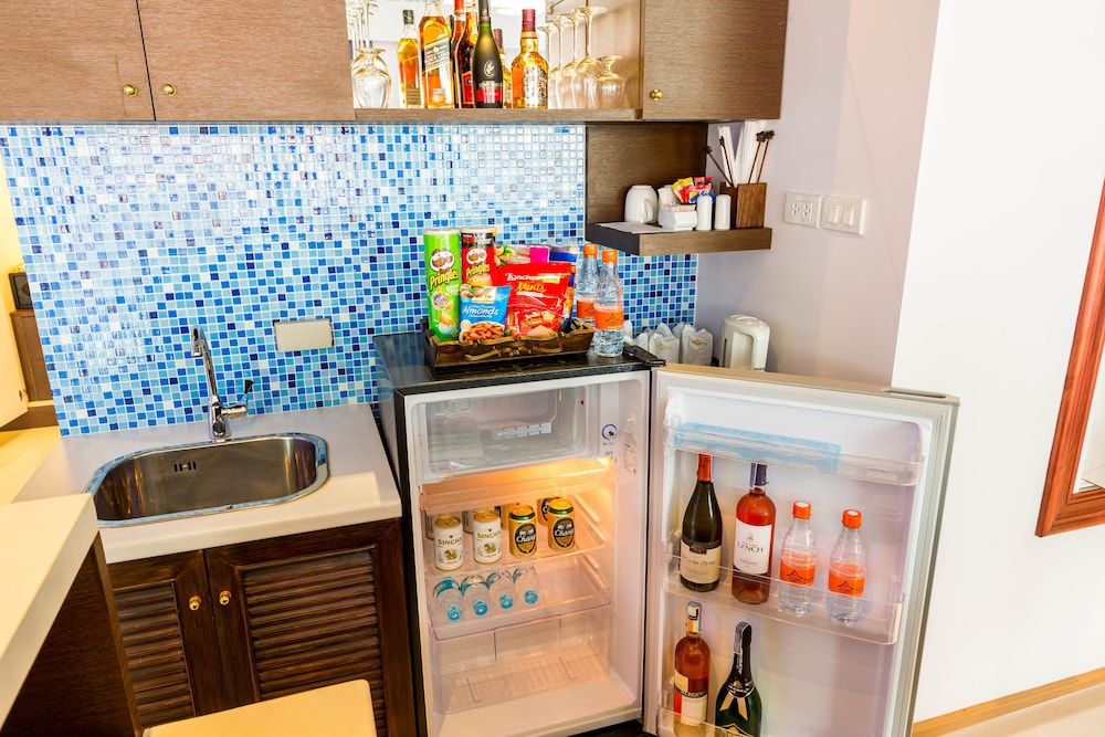 Nipa Grand Suite Room - Photo 7