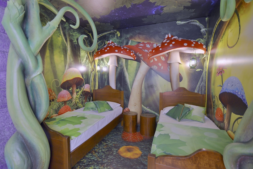 Room (Enchanted Forest Room) - Photo 2