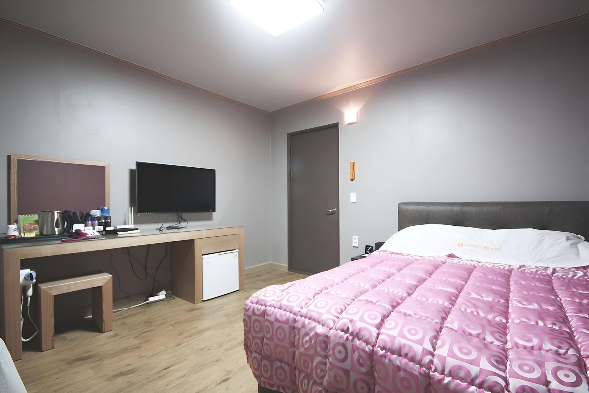 Room (Standard Room)