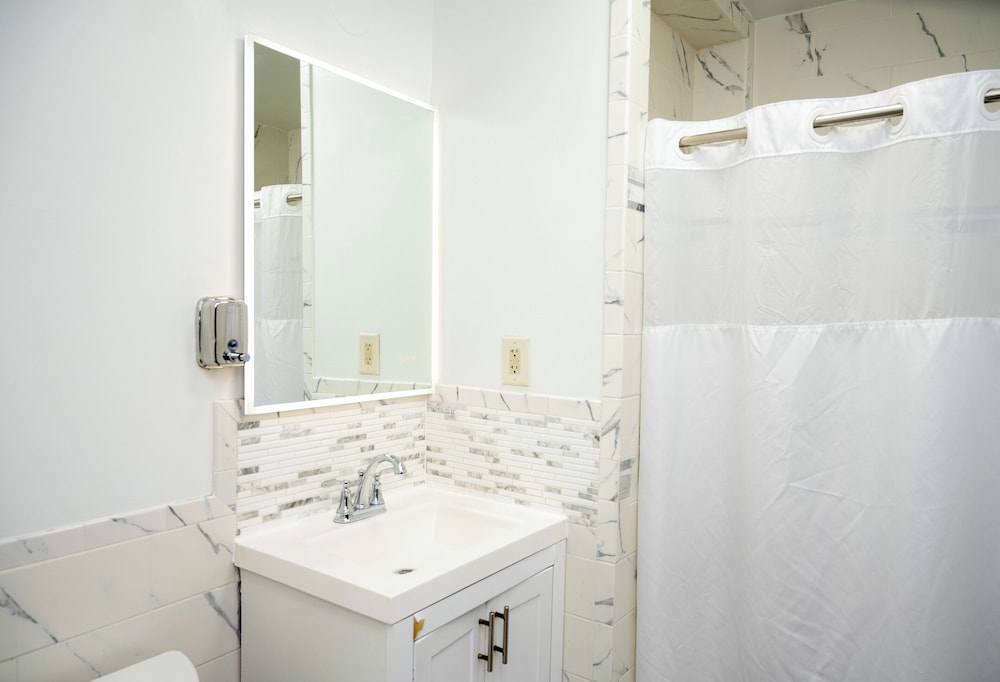 Comfort Studio, 1 Twin Bed, Non Smoking, Microwave photo 3