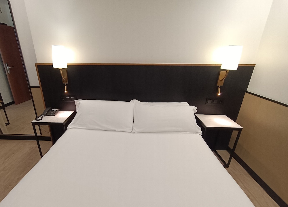 Superior Room - Photo 10