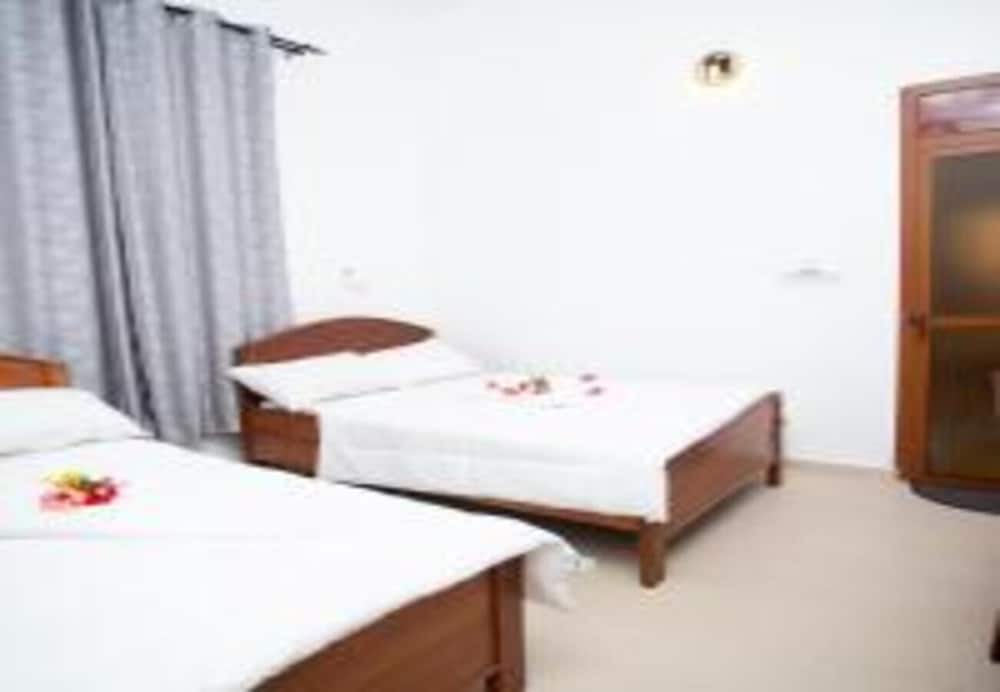 Standard Room, Garden View