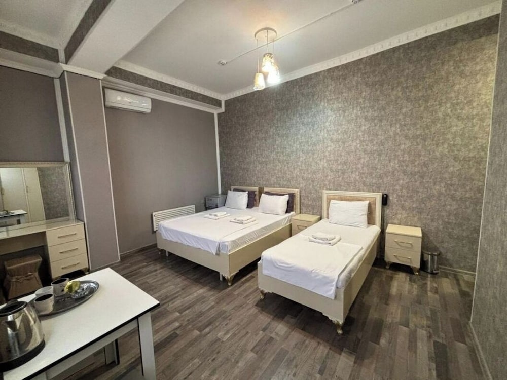 Comfort Triple Room
