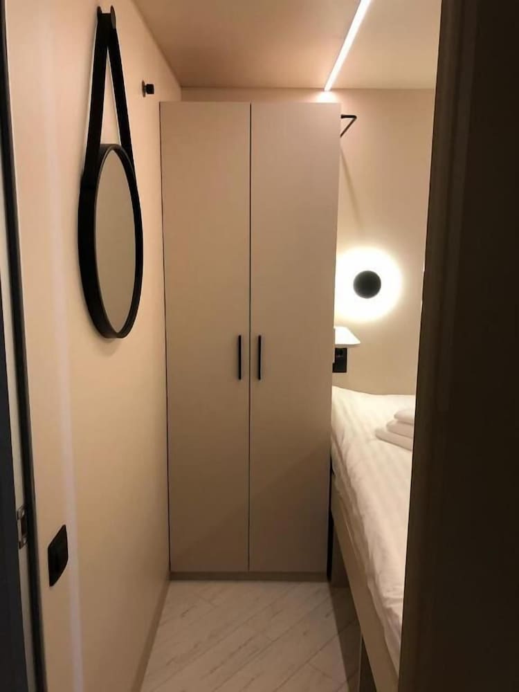 Superior Double Room (Capsule)