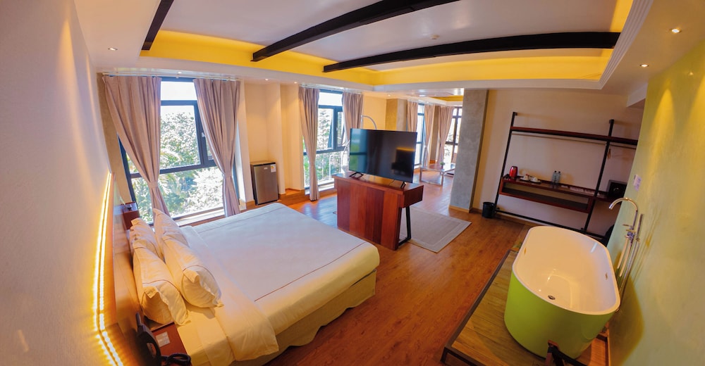Suite Presidencial con vista al río (1 cama king)